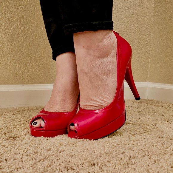 Stuart Weitzman Red Peep Toe Heel Pump - Picture 7 of 8